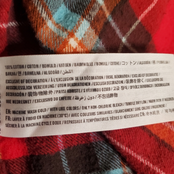 HOLLISTER | Men's red plaid flannel button-front shirt. Size small. - Picture 6 of 6